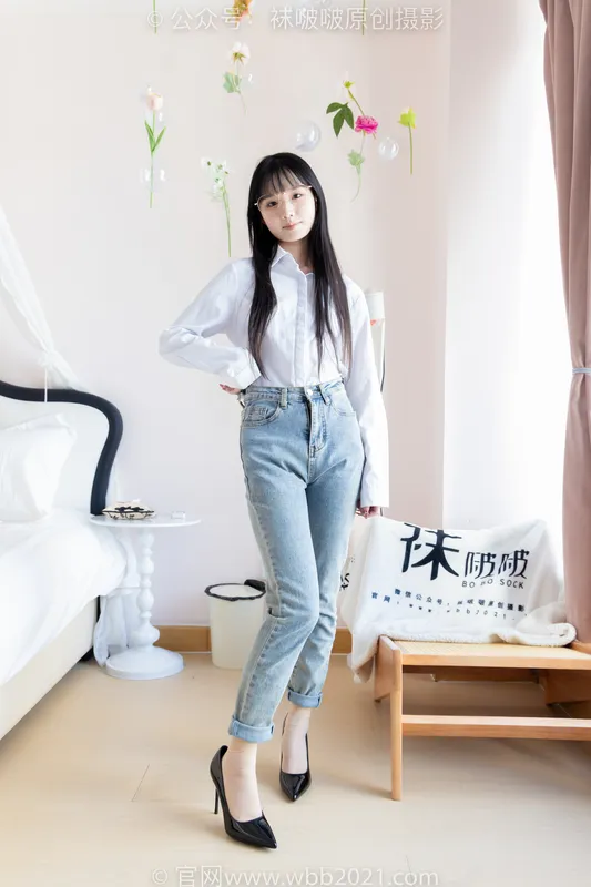 BoBoSocks袜啵啵 No.559 甜甜圈-高跟鞋、短肉丝、垫脚半蹲半脱袜子剧情 - BoBoSocks袜啵啵